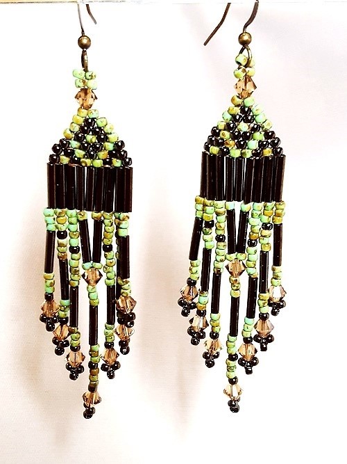 Image of the beaded fringe earrings that will be created in class.